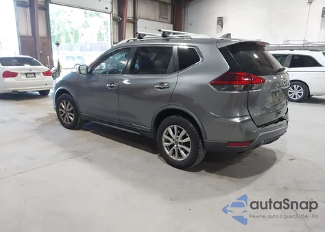 2018 Nissan Rogue S/Sv z USA, uszkodzony, nr VIN KNMAT2MV1JP581241